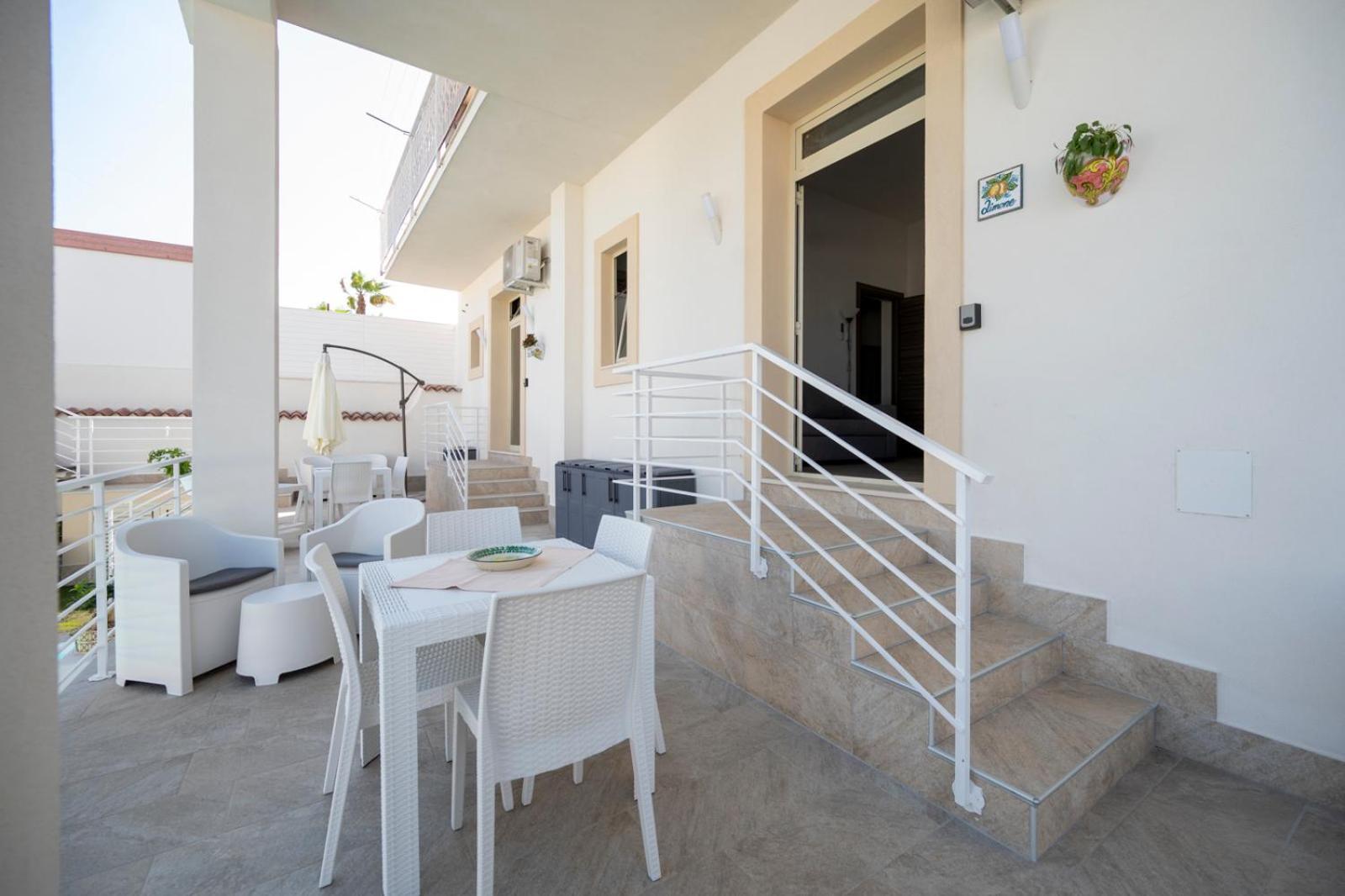 Profumi Di Sicilia - Fontane Bianche Apartment Exterior photo